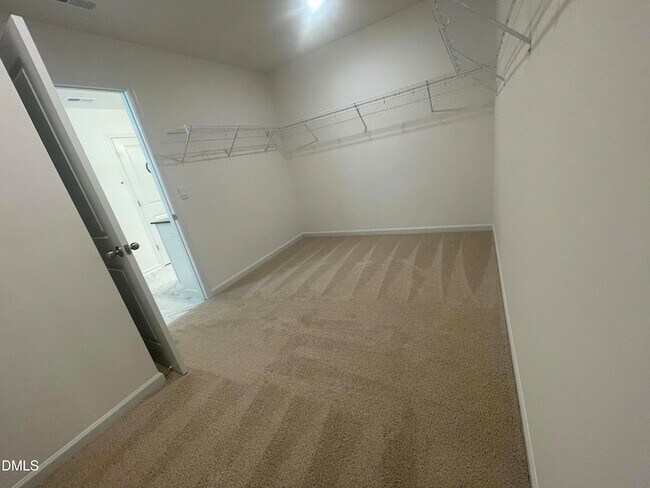 Building Photo - 513 Dorset Strm Dr
