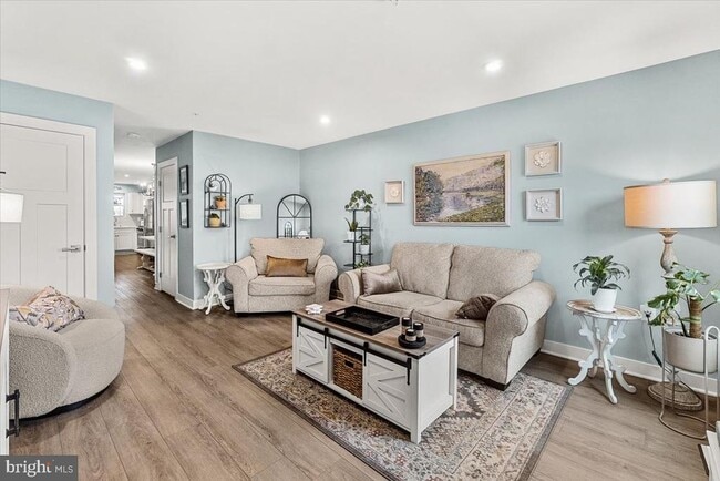 Building Photo - 312 Hammersmith Cir