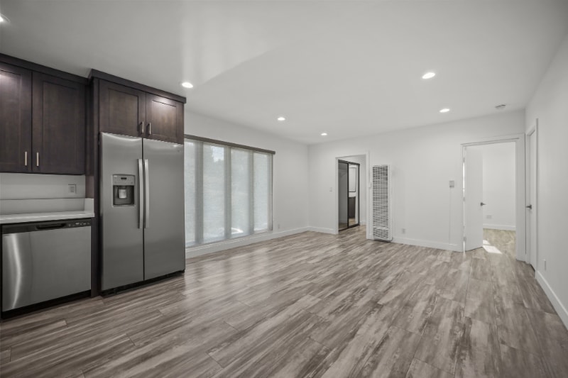 Building Photo - 451 N Coronado St