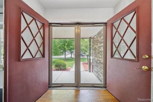 Building Photo - 7302 Parkway Ct