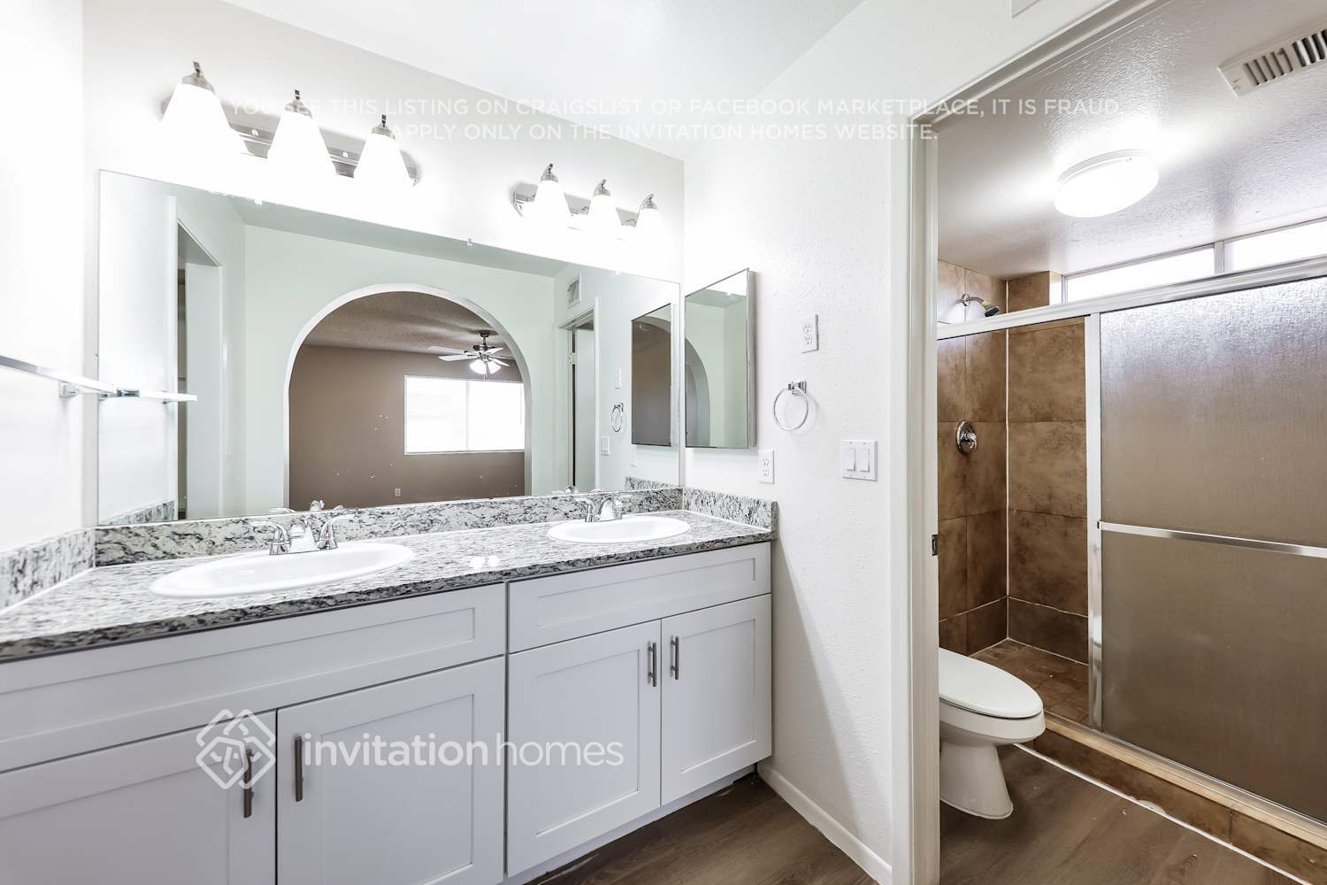 Building Photo - 2210 W Utopia Rd