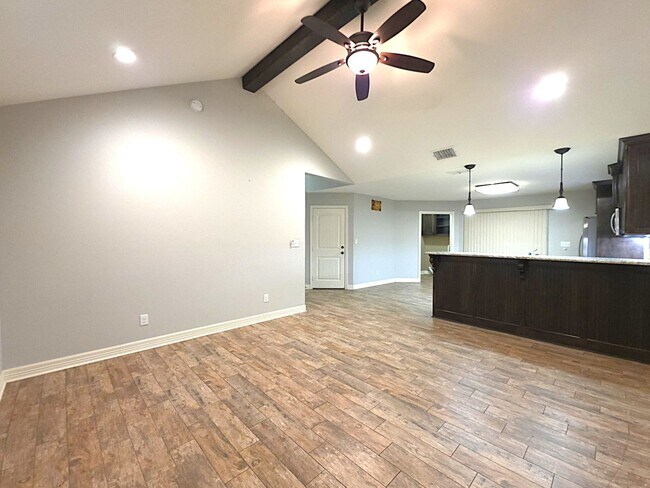Building Photo - Ready to Move Into Your Dream Rental Home?