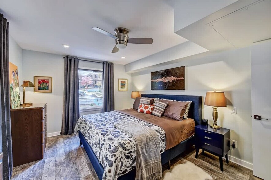 Building Photo - 510 Queens Rd