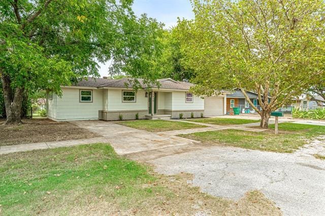 Building Photo - 1415 W Lingleville Rd