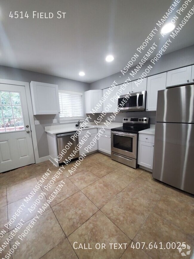 Building Photo - Beautiful 2 Bed 1 Bath Unit For Rent in Wh...