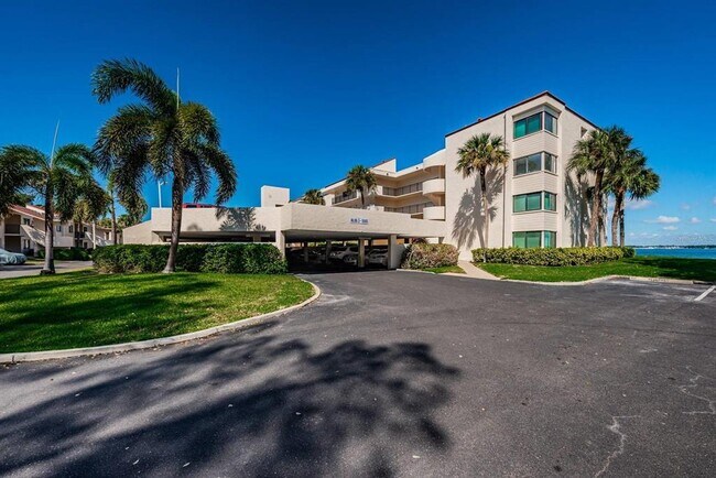 Building Photo - 5505 PUERTA DEL SOL Blvd