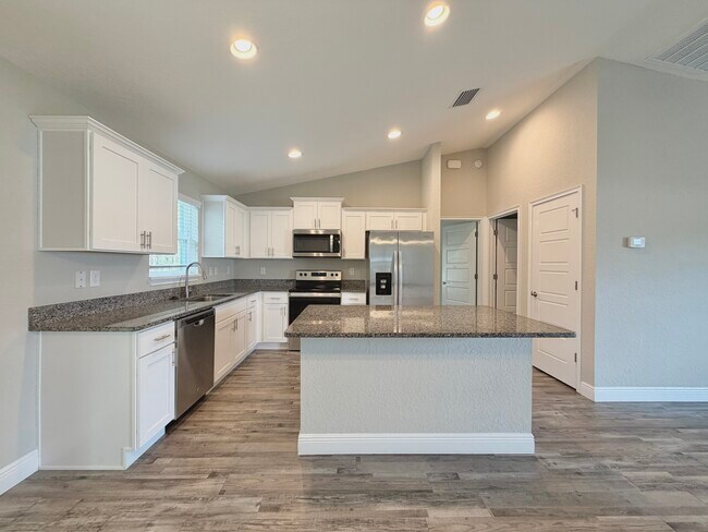 Building Photo - 210 Locust Lane Pass