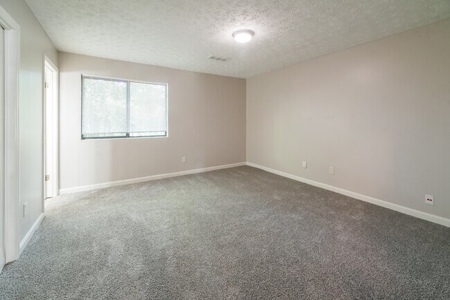 Building Photo - 1631 Pecan Log Pl