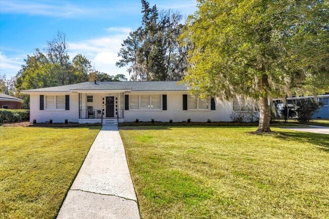 Building Photo - 317 Kensington Dr