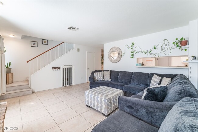 Building Photo - 2692 Matogroso Ln