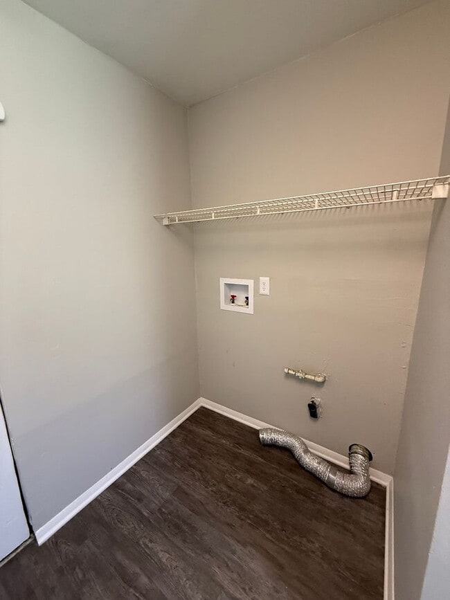 Building Photo - Modern Comfort Meets Practical Living – 3 ...