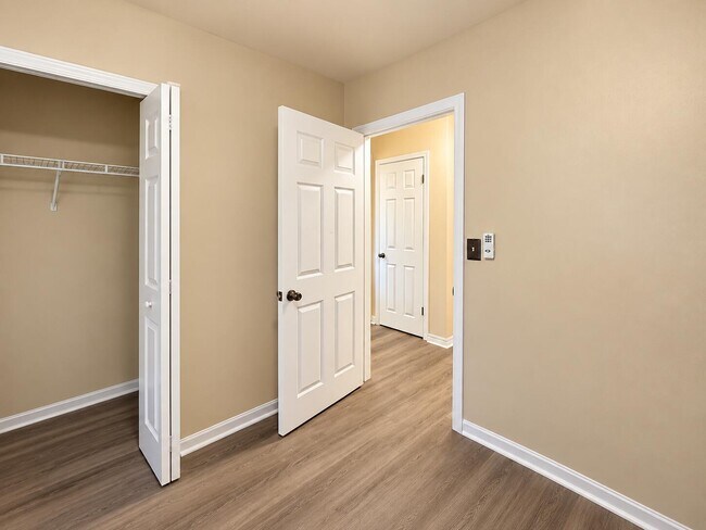 Building Photo - 3022 Blue Pine Ln