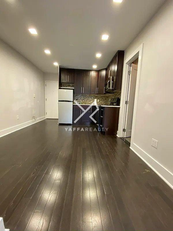 Building Photo - 1 bedroom in BROOKLYN NY 11230