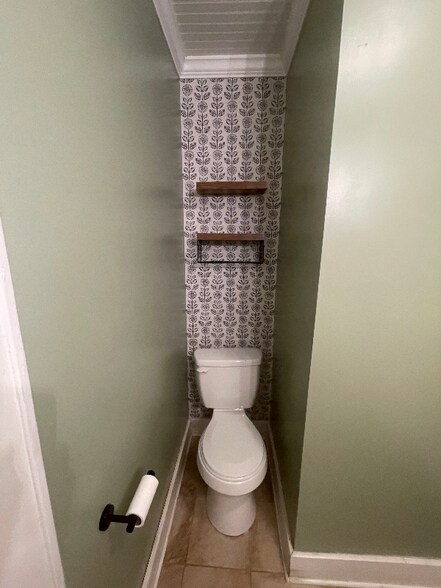 Building Photo - 1811 Dimple Ct