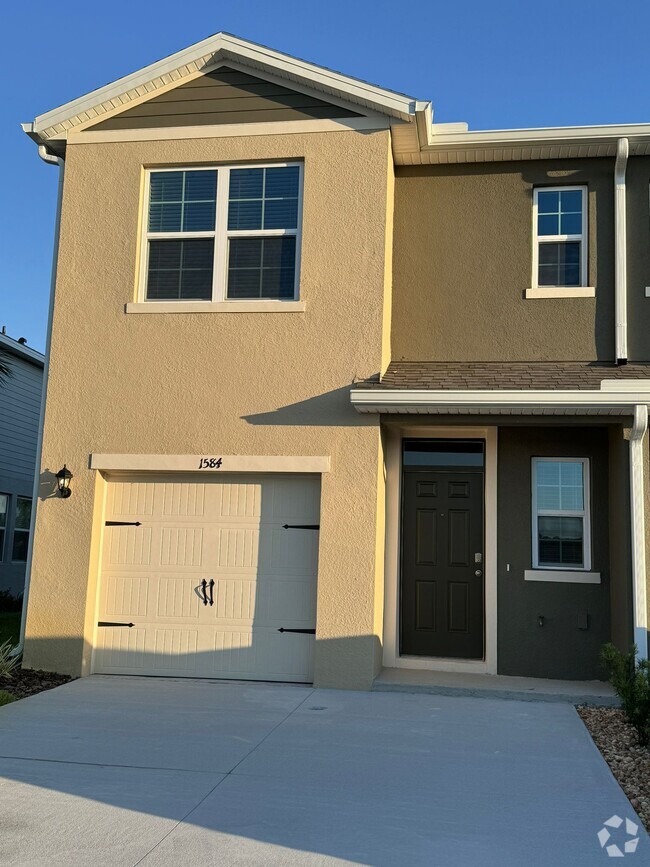 Building Photo - 1584 Swan Swim Dr