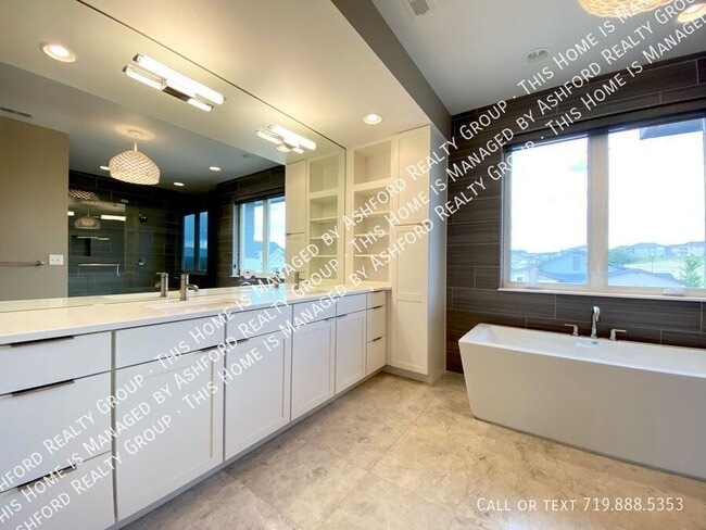 Building Photo - 1279 Foothills Farm Way