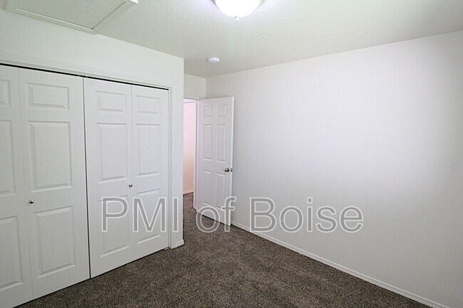Building Photo - 9066 W Cannel Island St