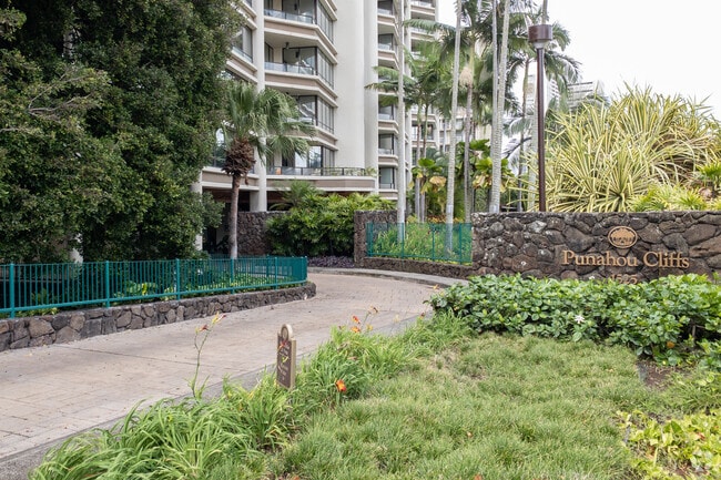 Building Photo - Punahou Cliffs