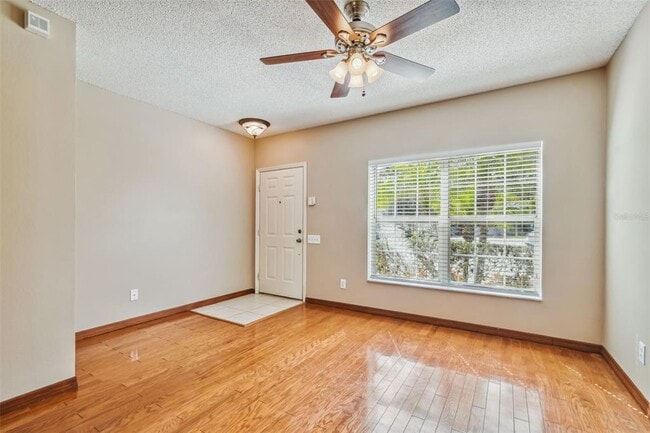 Building Photo - 6355 Bayside Key Dr