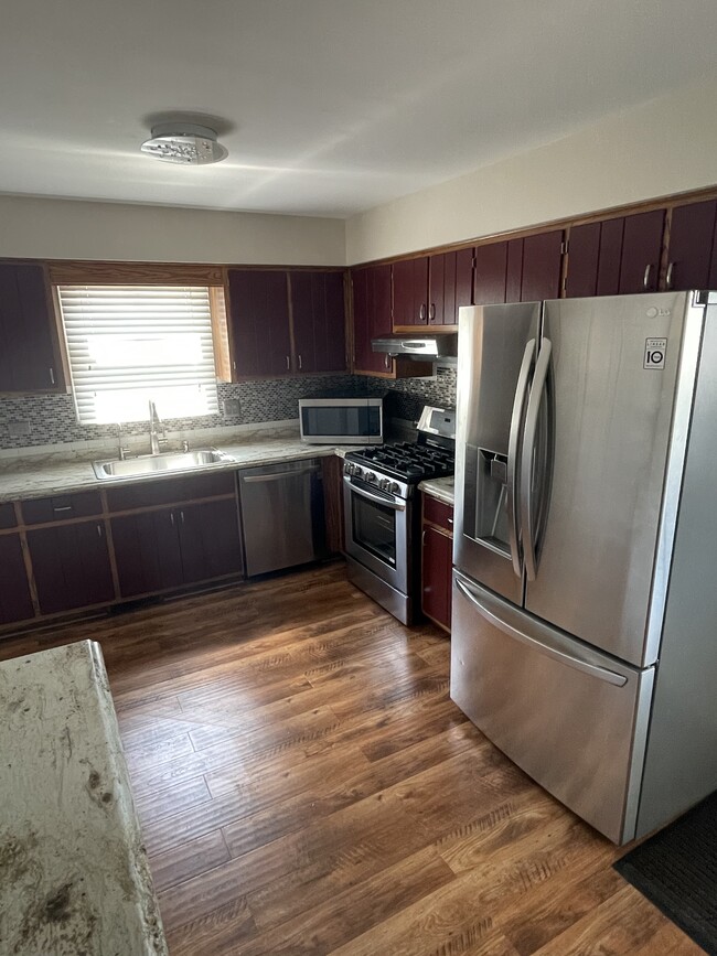 2463 Red Oak Trl 2463 Red Oak Trl Crest Hill IL 60403 Apartment Finder