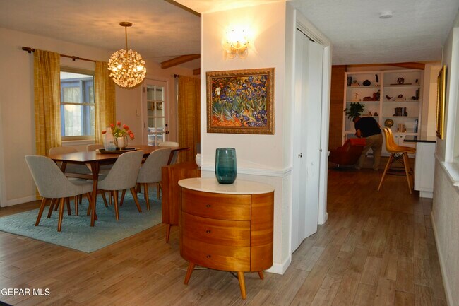 Building Photo - 10640 Vista Alegre Dr