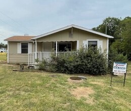 Building Photo - 2814 W Shady Shores Rd