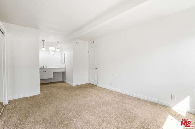 Building Photo - 416 Bolero Way