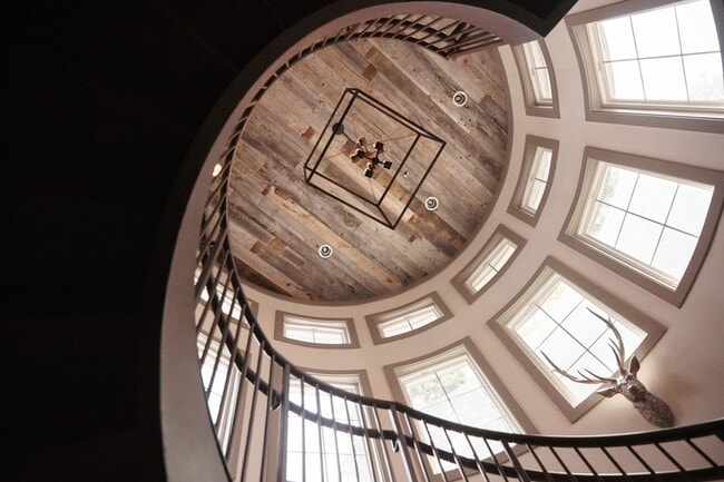 Building Photo - 650 Enterprise Blvd