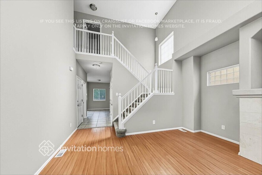 Building Photo - 9829 Kenton Cir