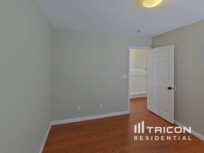 Building Photo - 11909 Fairfax Ridge St