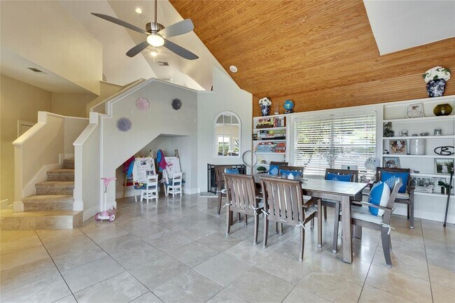 Building Photo - 512 Beardsley Ln