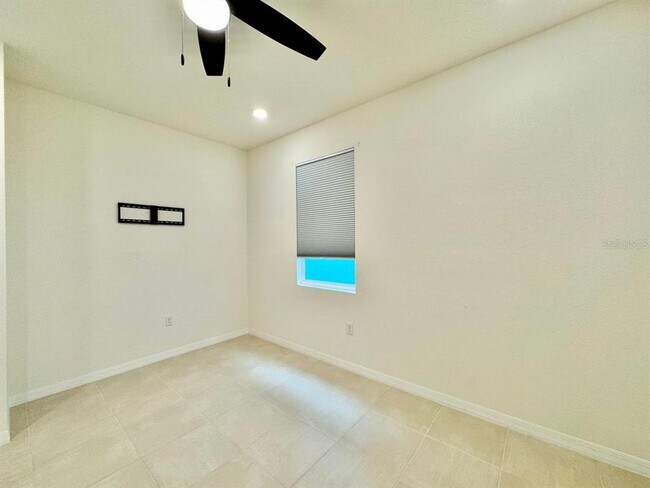 Building Photo - 12544 Shining Willow St