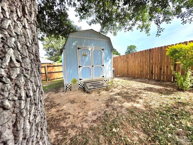 Building Photo - 197 Millet Cir