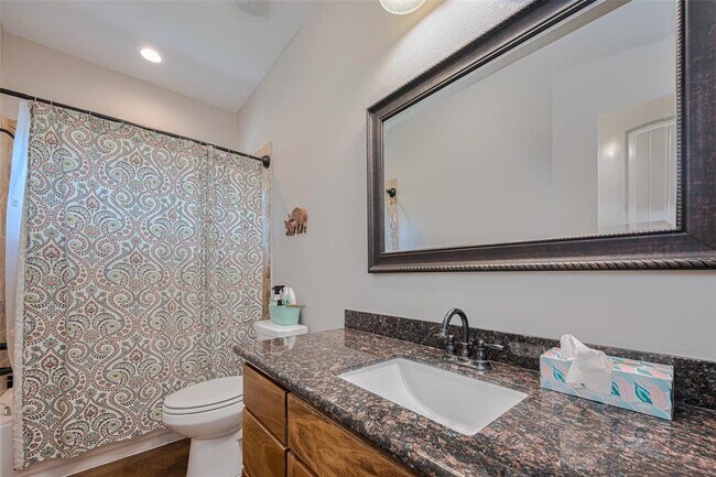 Building Photo - 503 Weisinger Dr