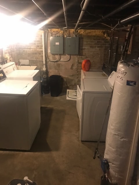 Laundry - NO Coin! - 1527 N Jackson St