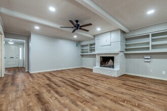 Building Photo - 3719 Weeburn-1