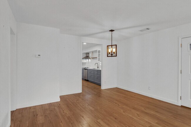 Building Photo - Spacious Poolside Condo!