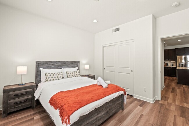 Building Photo - Spacious & Stylish 4 Bed 3 Bath in Chino P...