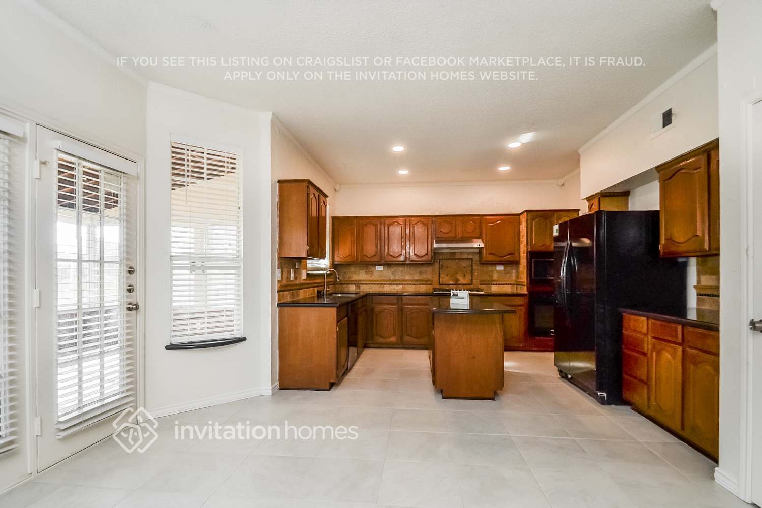 Building Photo - 7840 Clover Leaf Dr