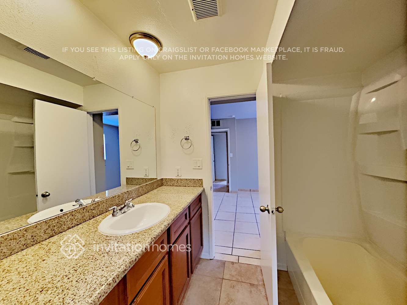 Building Photo - 2226 W Sierra St