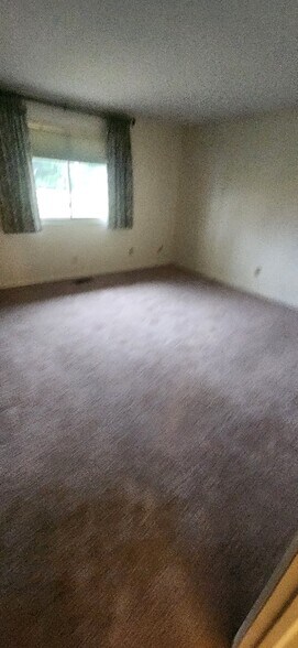 Building Photo - 4749 Foxdale Dr