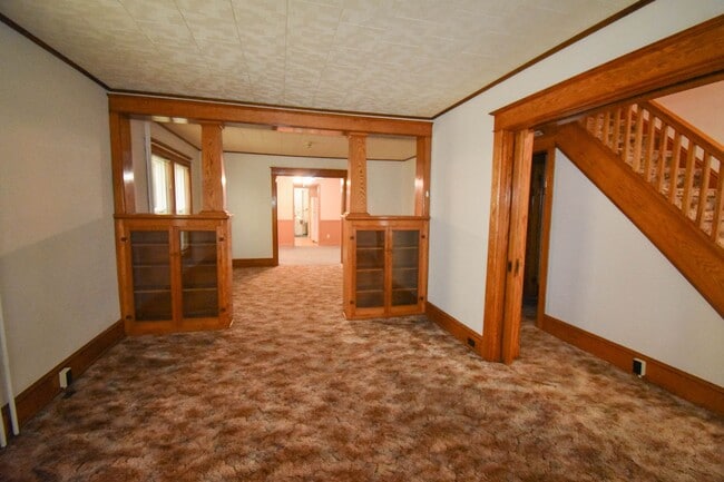 Building Photo - Large Home in Loganton with 1 Car Garage!