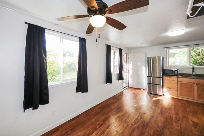 Building Photo - California Ave  - Multi