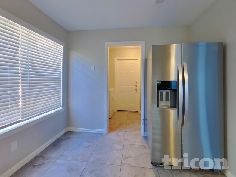 Building Photo - 1122 Heiden Ct