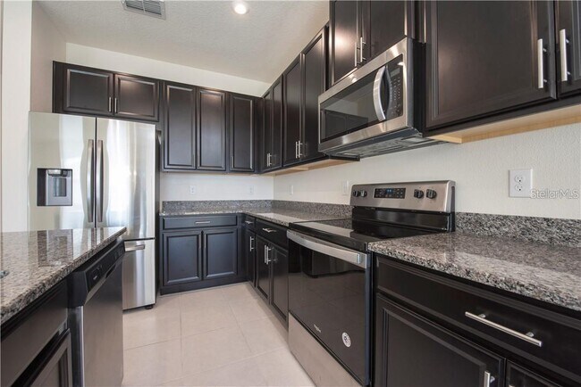 Building Photo - 2400 Avian Loop