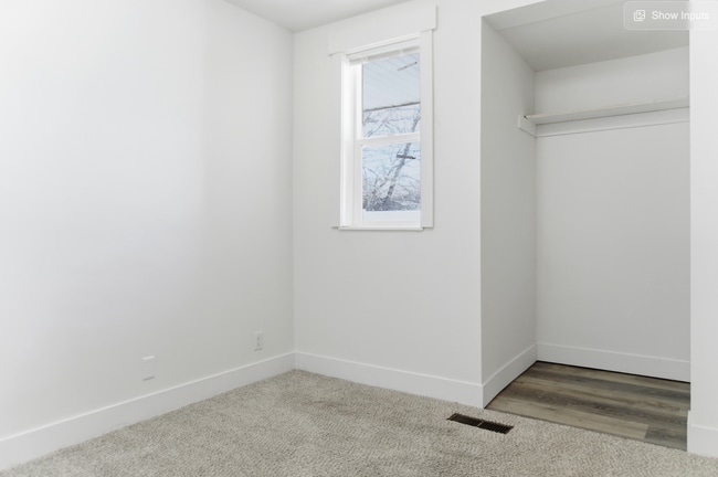 Building Photo - 472 E Center St