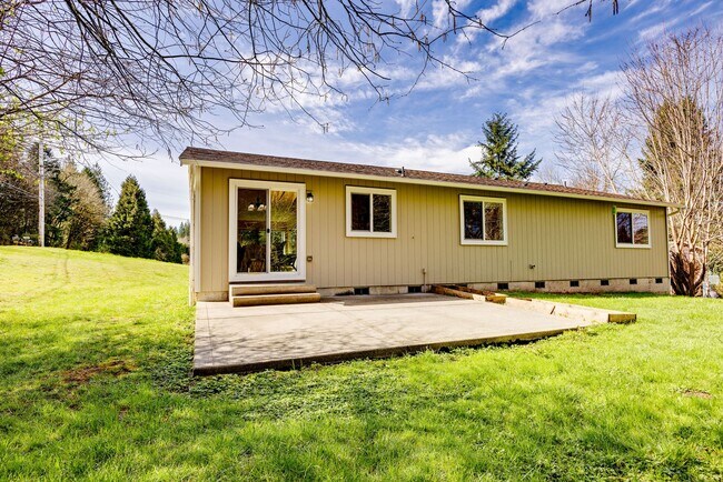 Building Photo - 3 Bedroom Rambler in Quiet Port Orchard Lo...