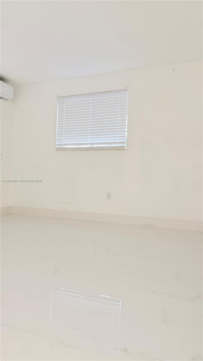 Building Photo - 6700 SW 97th Ave