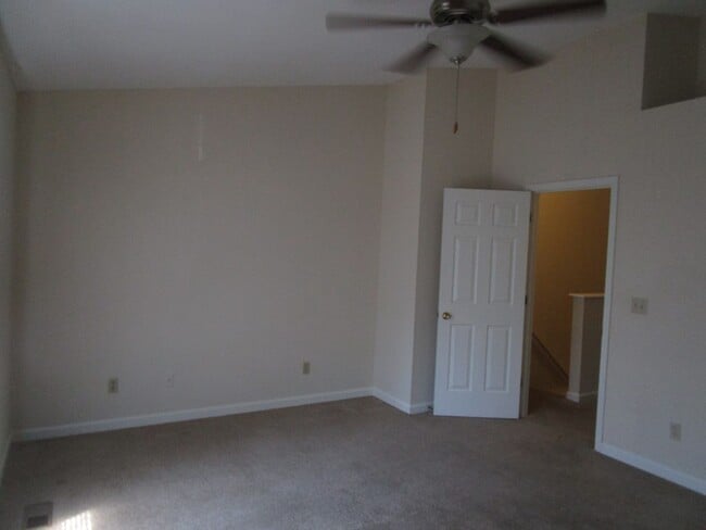 Building Photo - 605 Archdale Dr