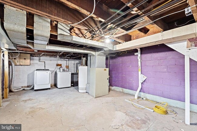 Building Photo - 1945 Cooper St